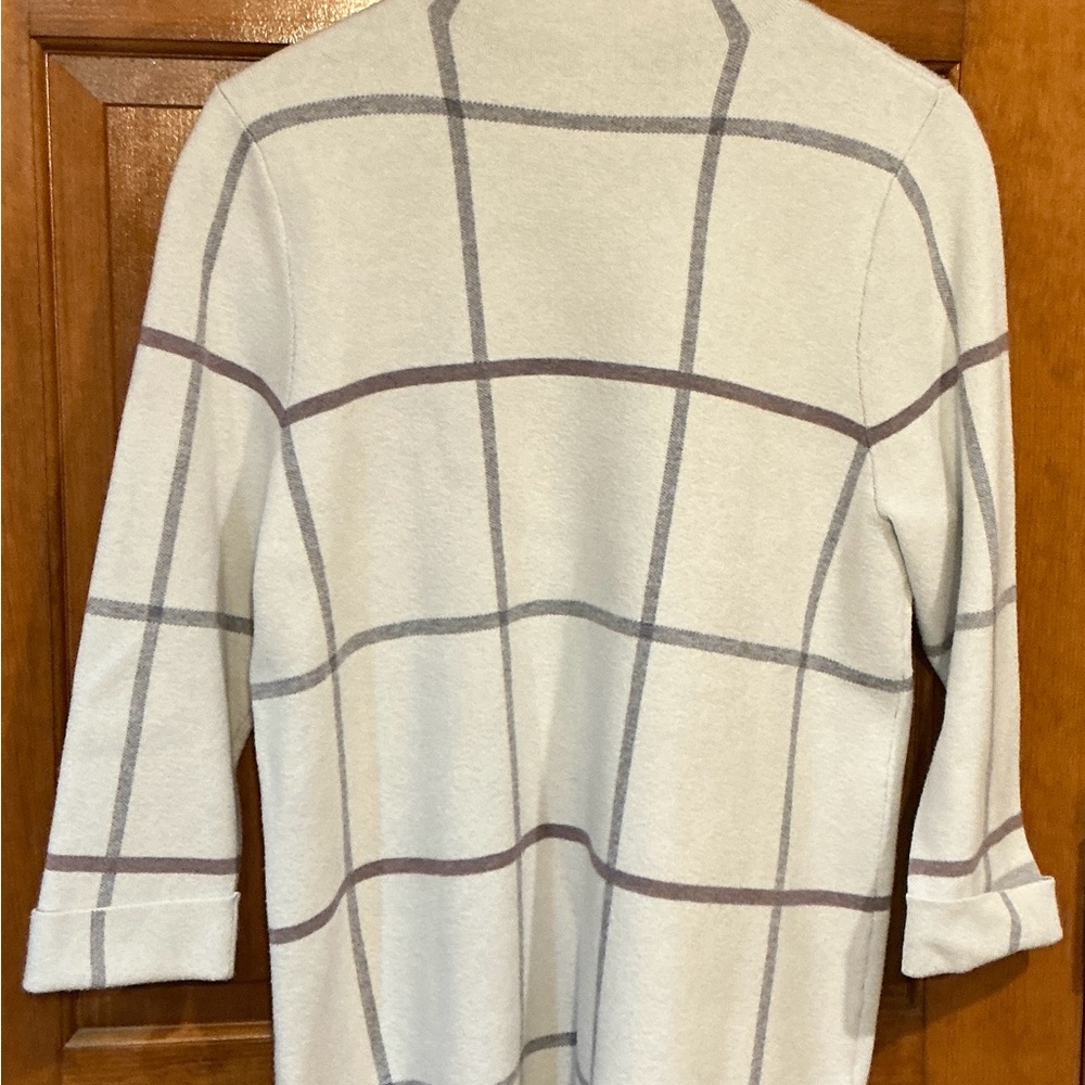 Tahari Women's Sweater - Cream, Wine and Gray Plaid